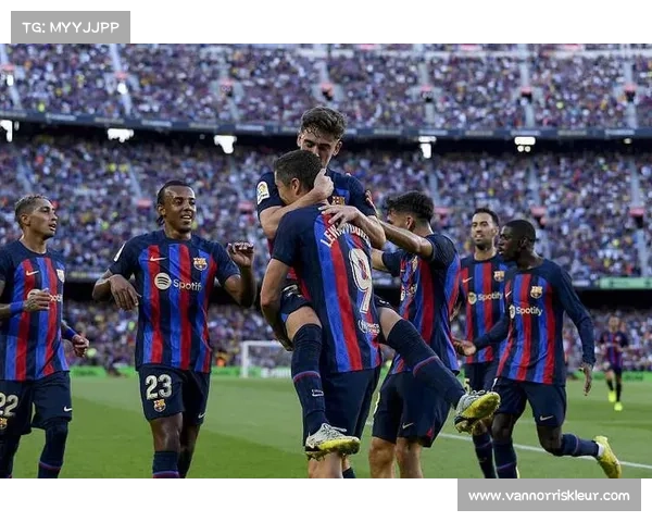 巴萨皇马巅峰对决中的五大关键胜负因素全面深度策略解析透视 巴萨皇马巅峰对决中的五大关键胜负因素全面深度策略解析透视